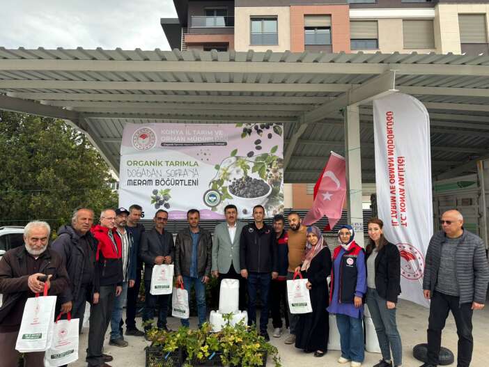 konyanin-bogurtleni-deger-kazaniyor-7-ureticiye-destek-verildi