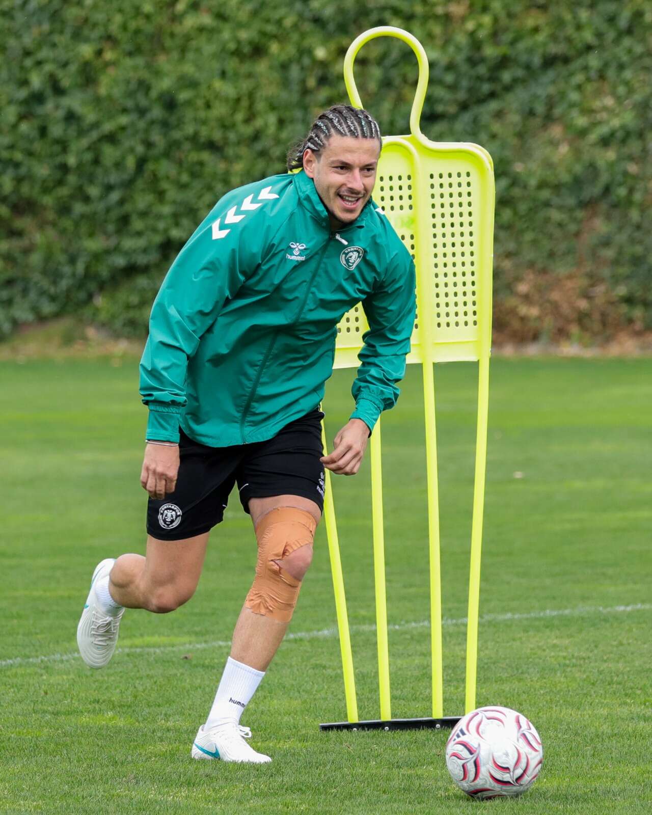 konyaspor-galatasaray-karsilasmasi-icin-tempo-yukseltti