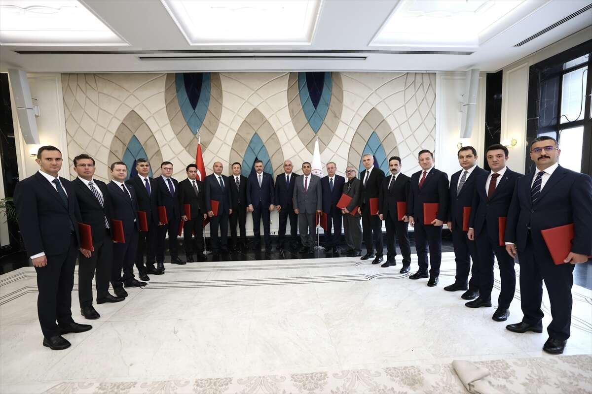 icisleri-bakani-ciftciden-konya-vali-yardimcisi-zeyit-senere-odul