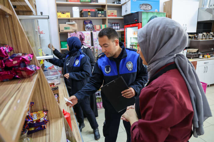 konyada-okul-kantinleri-mercek-altinda-ekipler-tek-tek-inceliyor