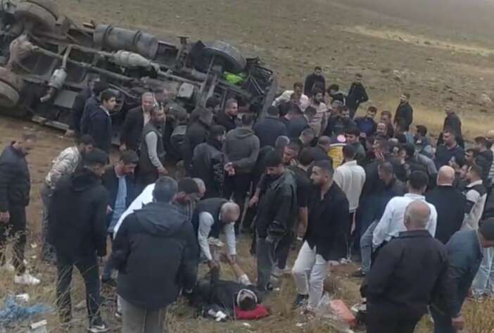 pes-pese-gelen-kazalar-can-yakti-2si-agir-9-yarali