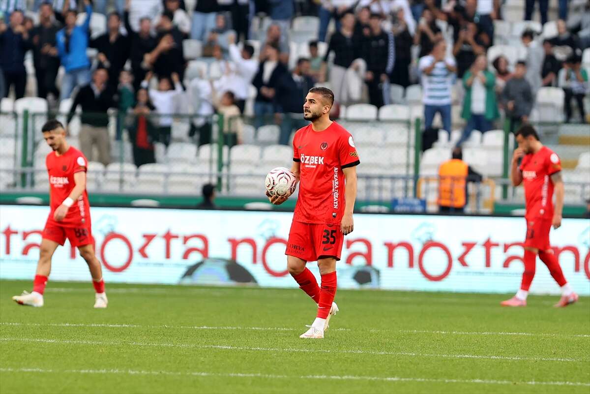 genclerbirligi-taraftarlarinin-konyaspor-macinda-yaptiklari-cezasiz-kalmadi